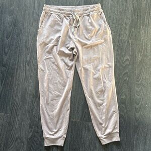 Vuori Joggers - Medium